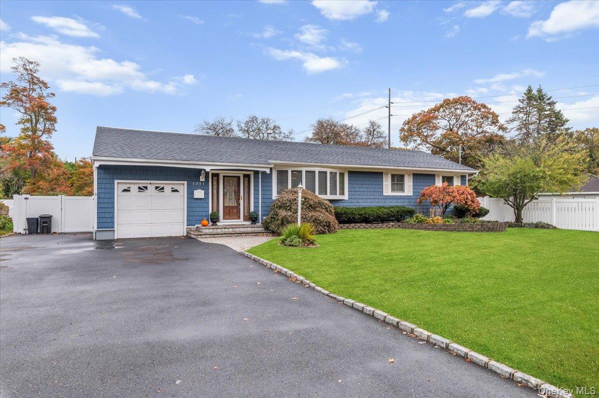 #2 photo, 1321 Manor Lane, Bay Shore , NY 11706