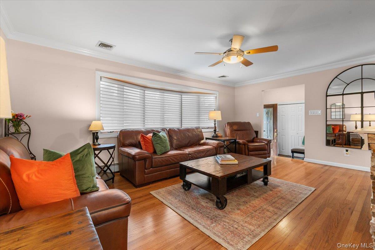 #6 photo, 1321 Manor Lane, Bay Shore , NY 11706