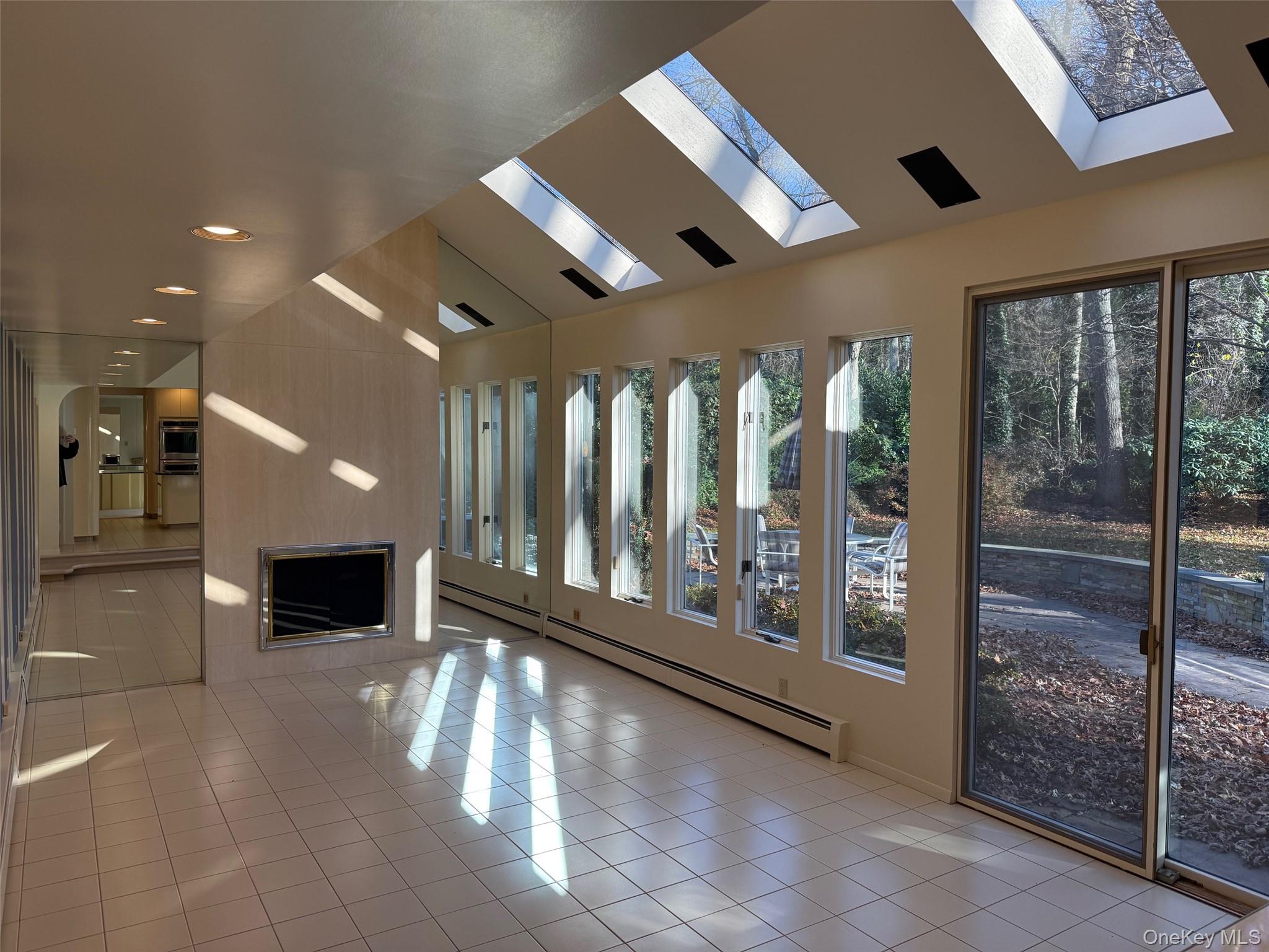 #10 photo, 87 McCulloch Drive, سوفولك Dix Hills , NY 11746