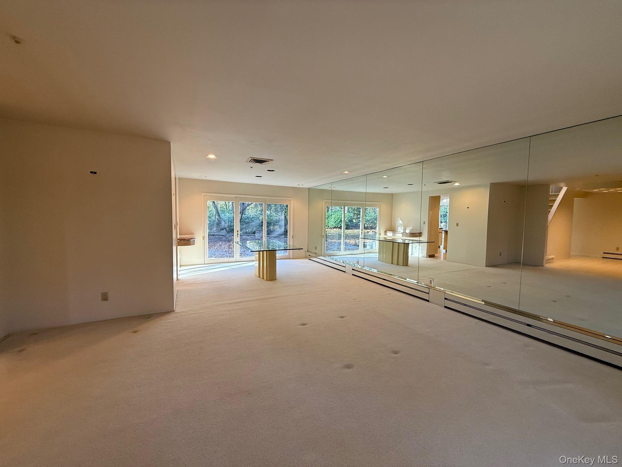 #8 photo, 87 McCulloch Drive, سوفولك Dix Hills , NY 11746