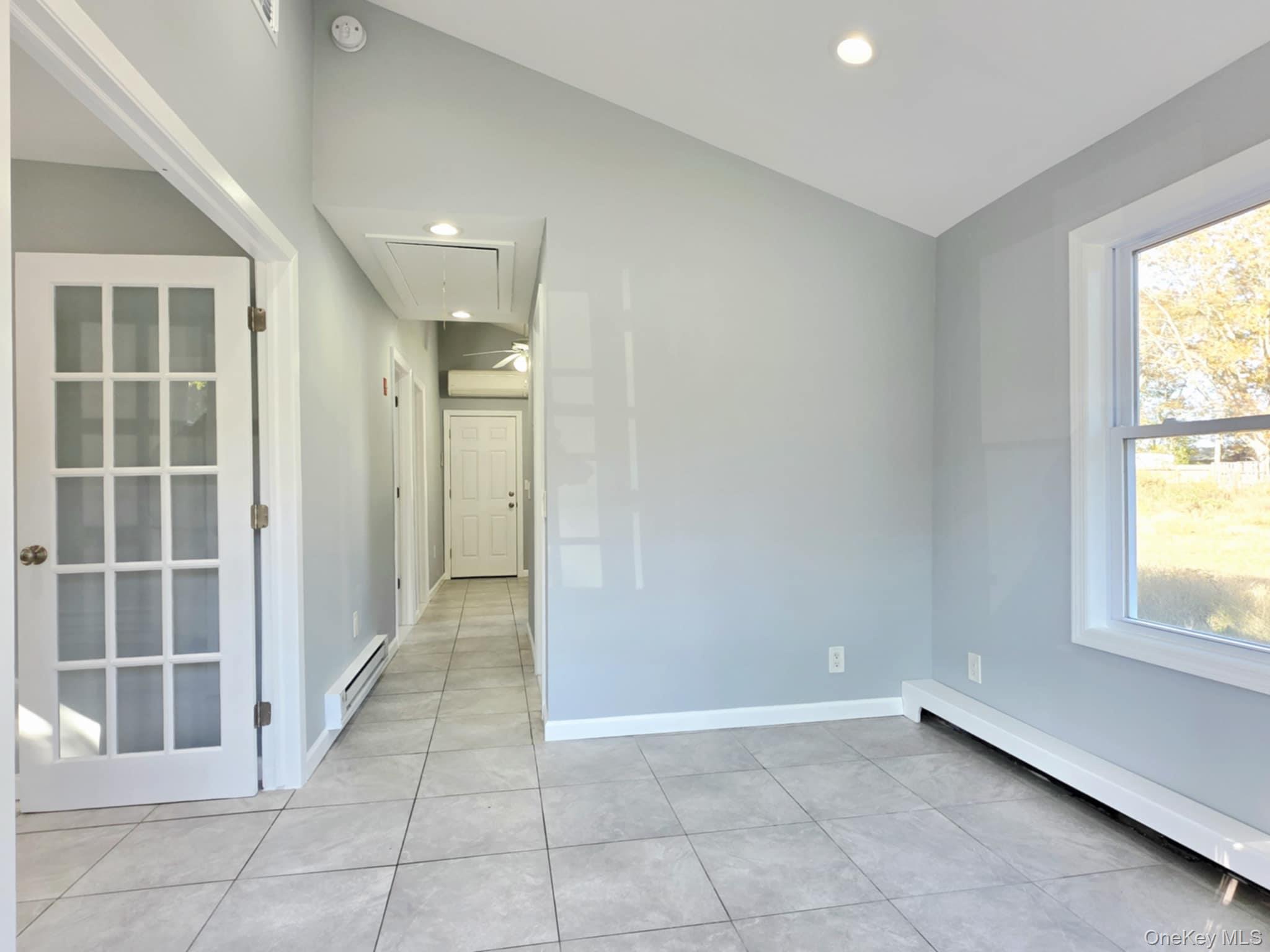 #6 photo, 42 Oak Drive, Riverhead , NY 11901