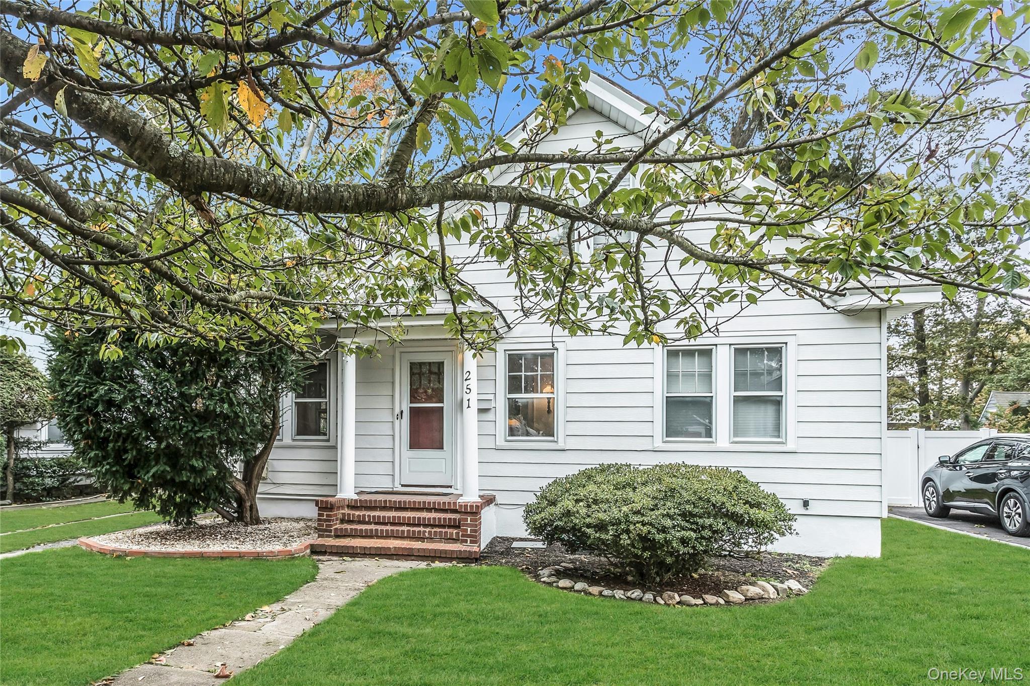 #2 photo, 251 N Long Beach Avenue, Freeport , NY 11520