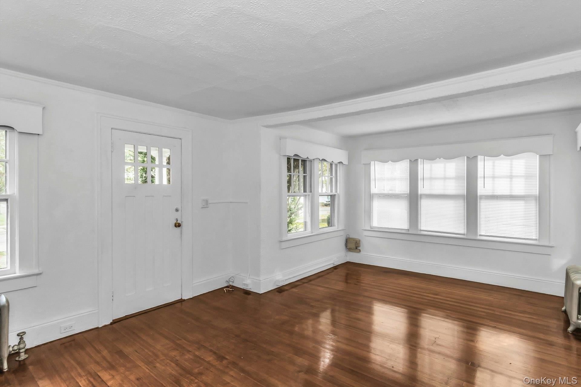 #4 photo, 251 N Long Beach Avenue, Freeport , NY 11520