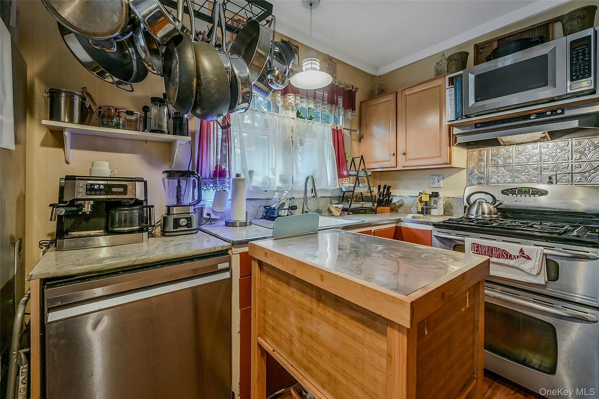 #12 photo, 35 Washington Avenue, সাফোক কাউন্টি Greenport , NY 11944