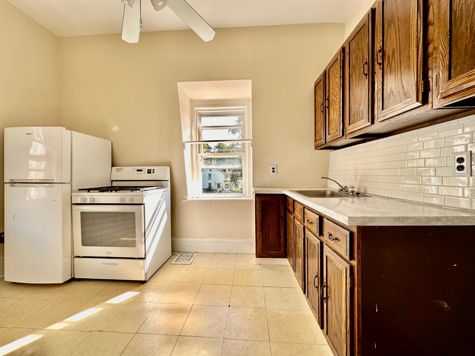 #2 photo, 20 Main st, Irvington , NY 10533