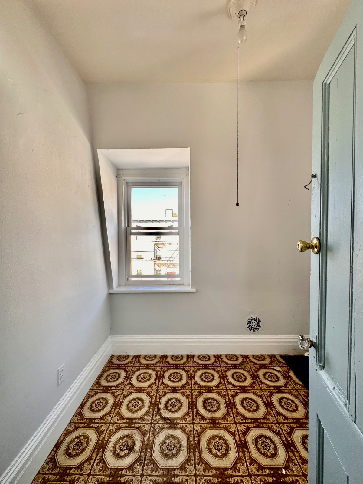 #8 photo, 20 Main st, Irvington , NY 10533