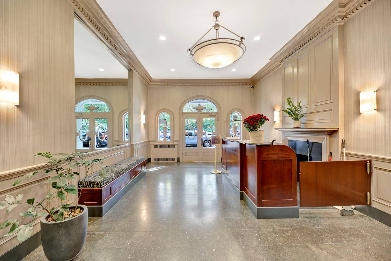 #1 photo, 25 Plaza St West, #2C, Park Slope , NY 11217