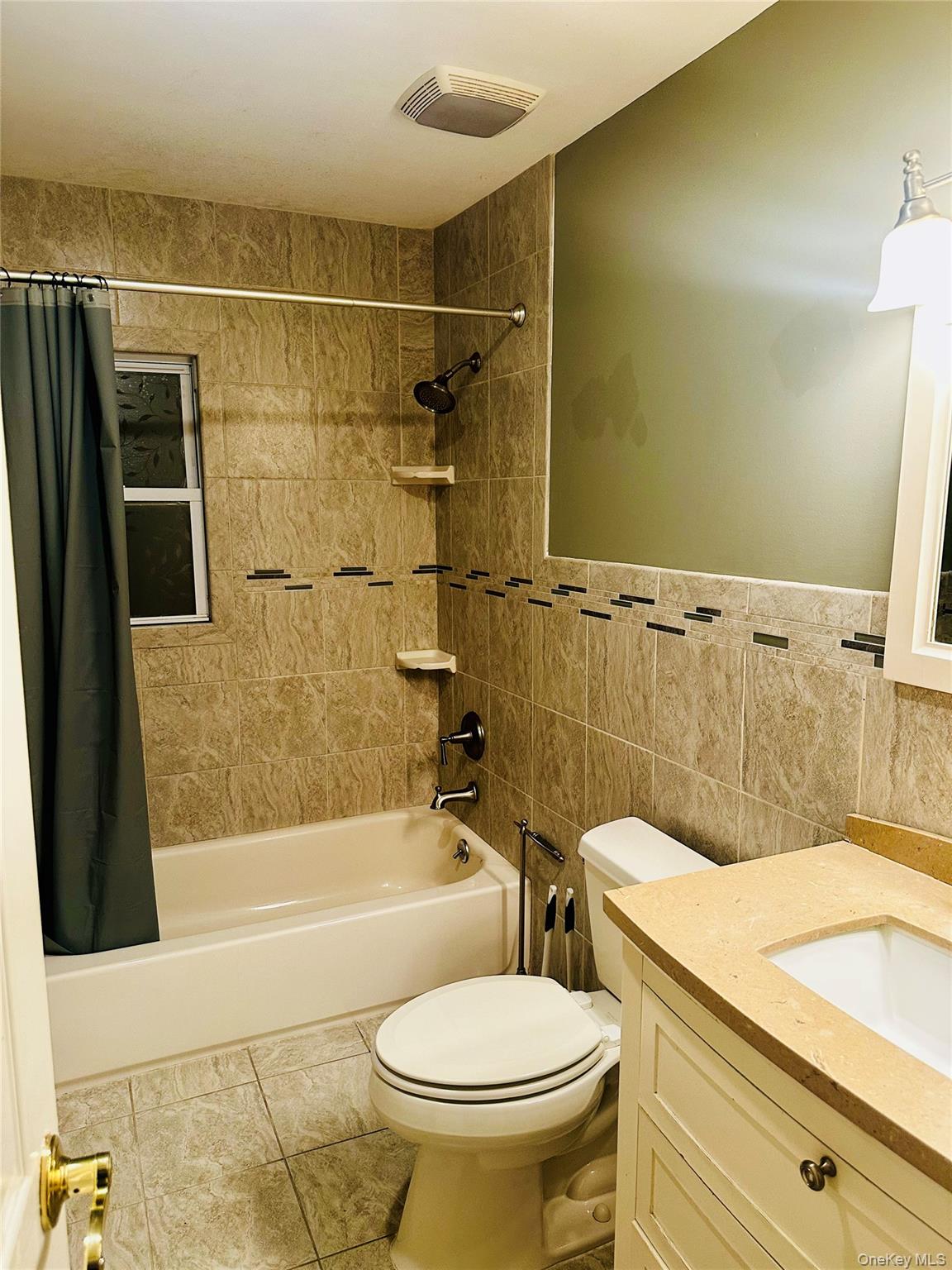 #8 photo, 30 Linden Lane, Farmingville , NY 11738