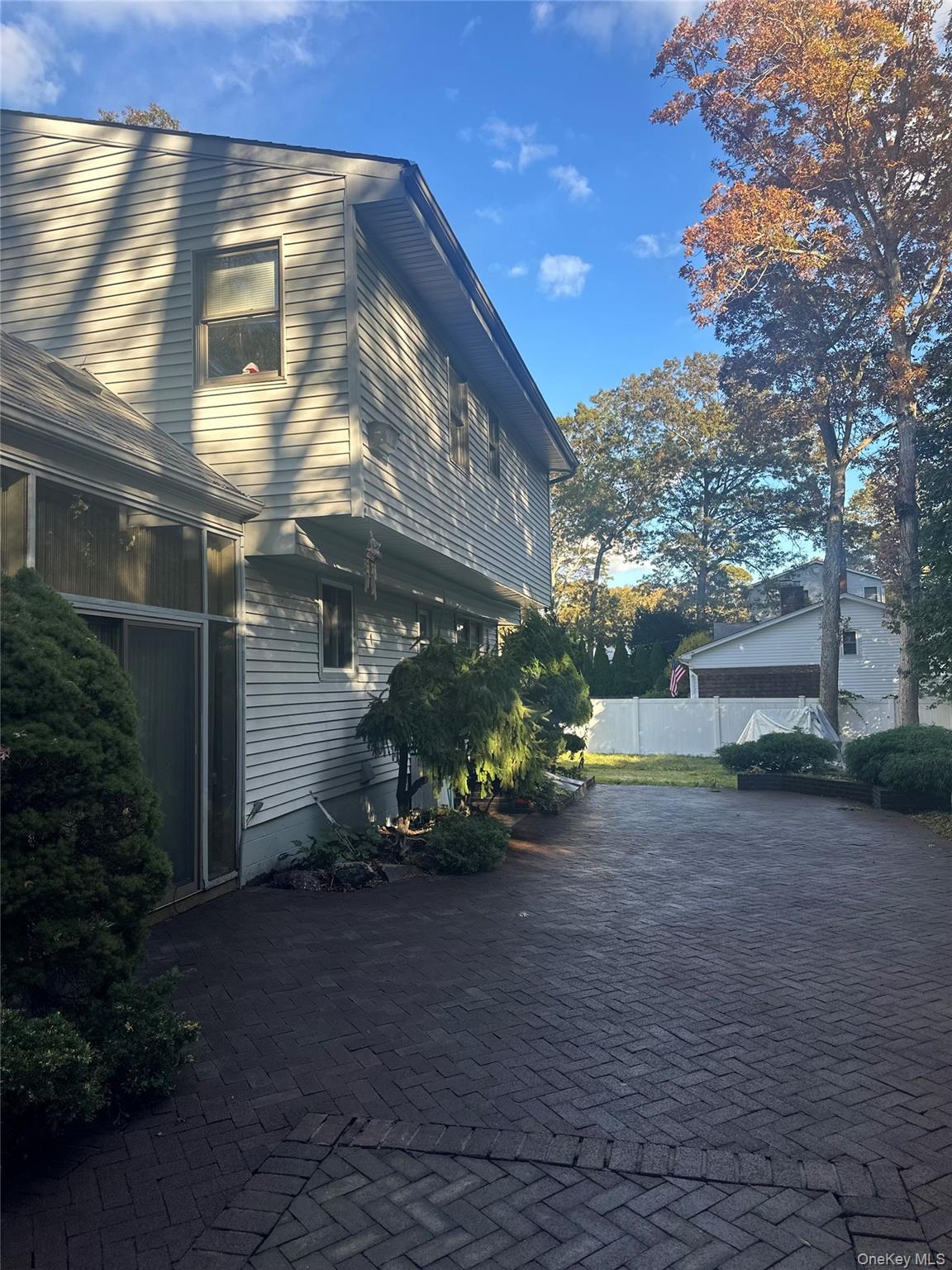 #9 photo, 30 Linden Lane, Farmingville , NY 11738