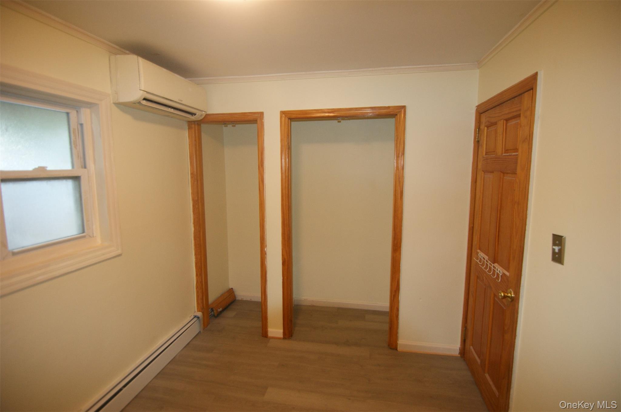 #13 photo, 5840 254th Street, Little Neck , NY 11362