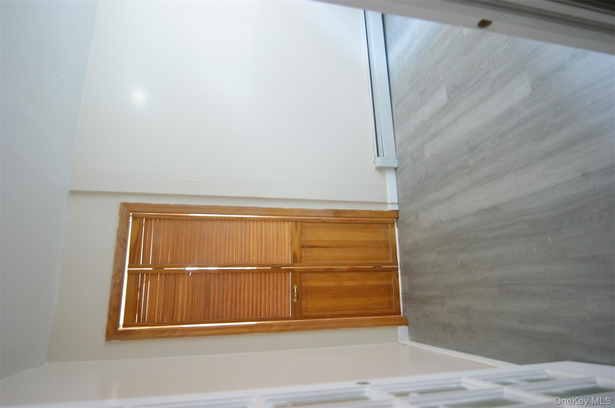 #18 photo, 5840 254th Street, Little Neck , NY 11362