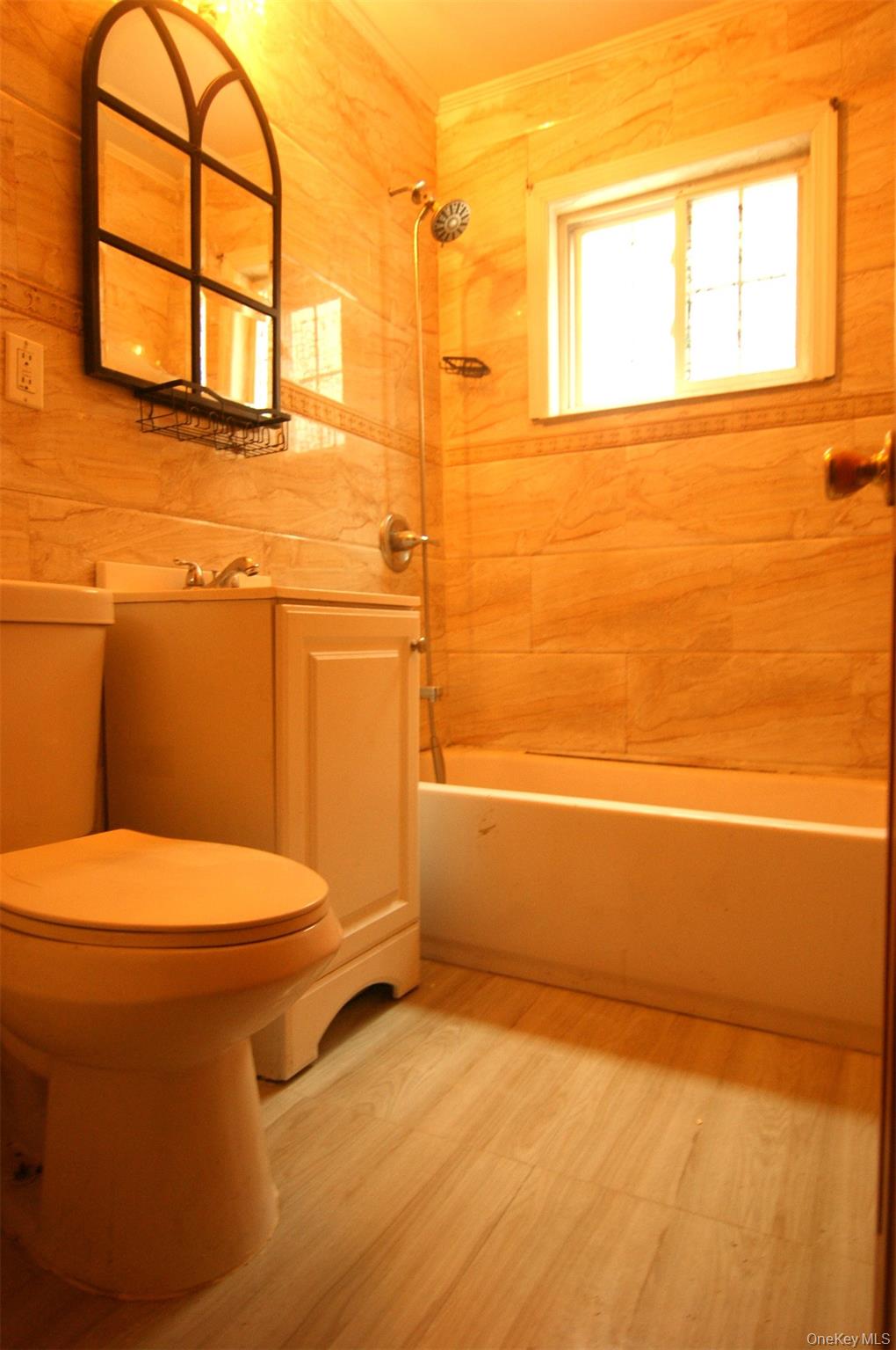 #19 photo, 5840 254th Street, Little Neck , NY 11362