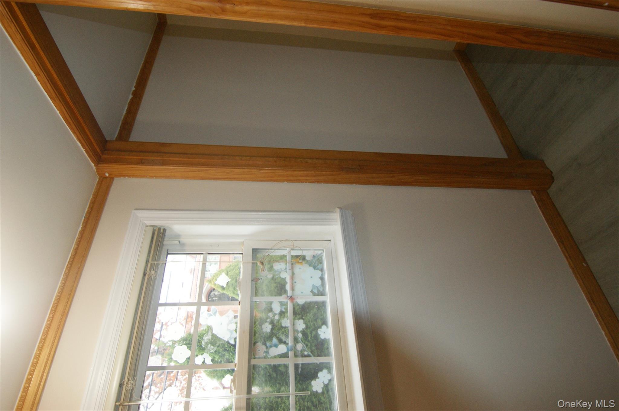 #20 photo, 5840 254th Street, Little Neck , NY 11362