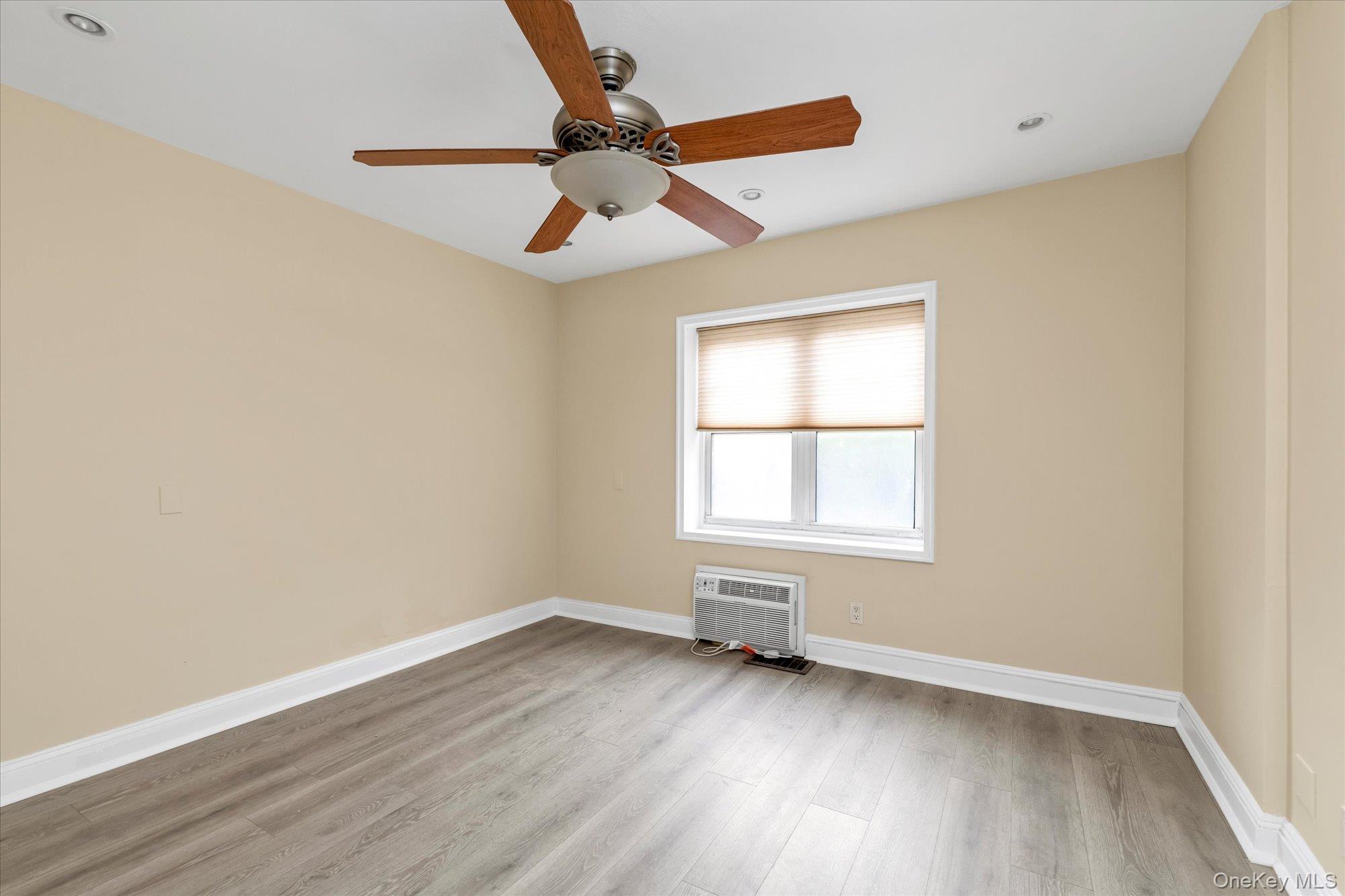 #11 photo, 21 S Village, Rockville Centre , NY 11570