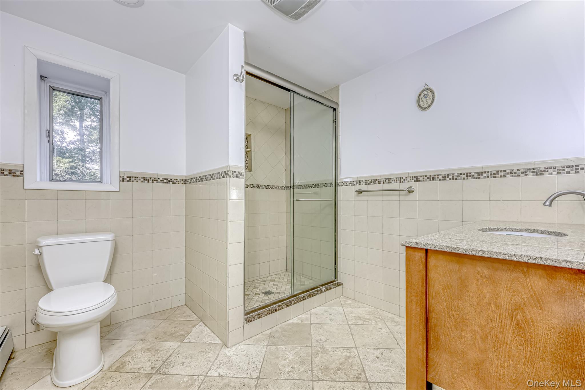 #16 photo, 12 Evergreen Court, Montebello , NY 10901