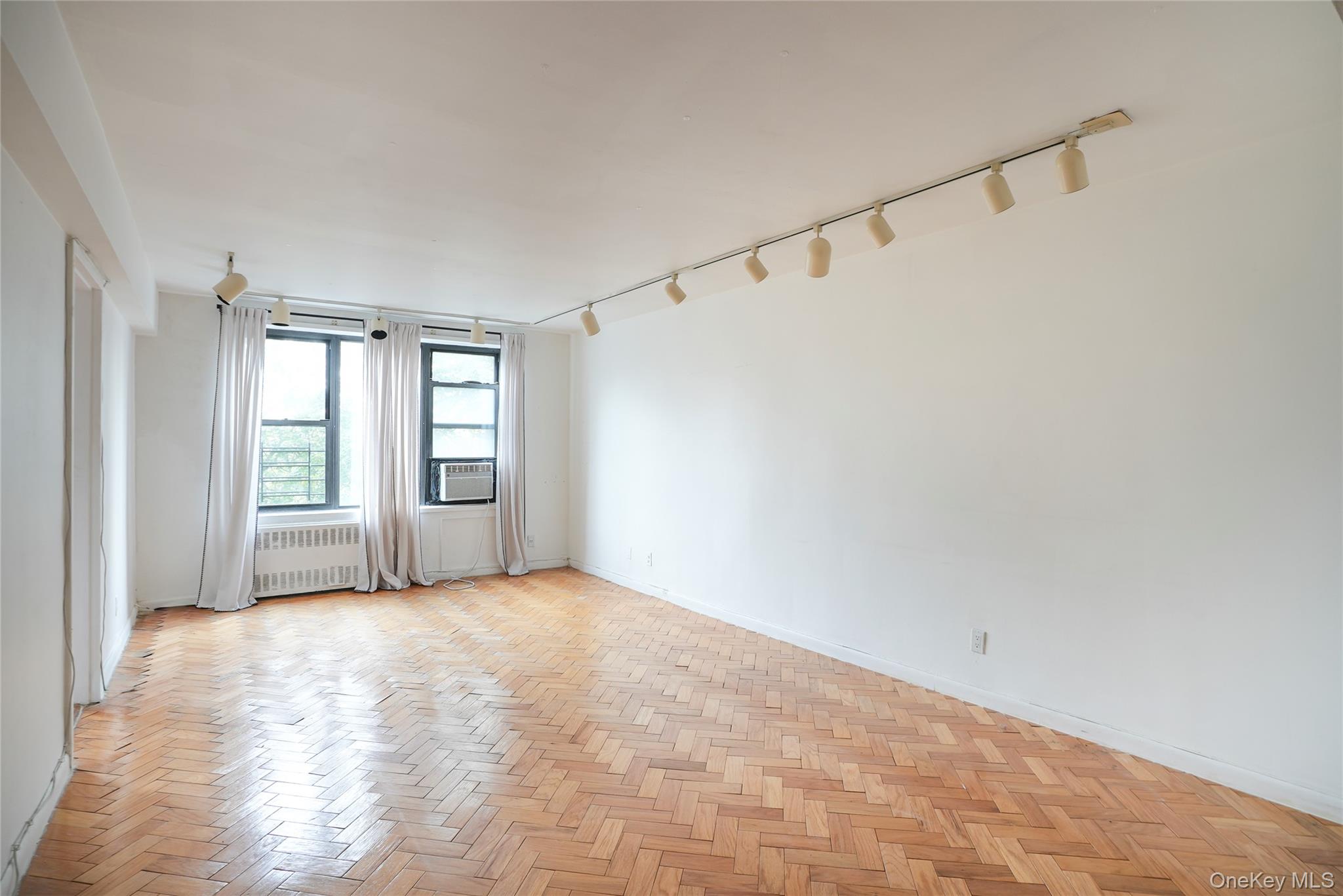 #2 photo, 1 Remsen Road, Yonkers , NY 10710