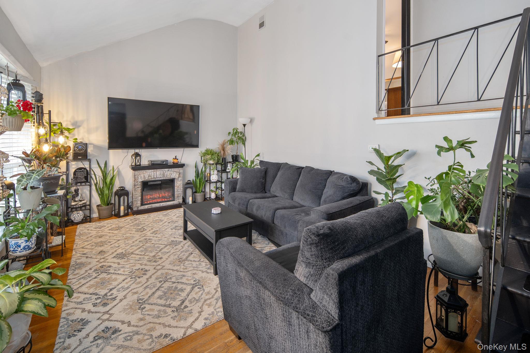 #3 photo, 27 Appletree Drive, Saugerties , NY 12477