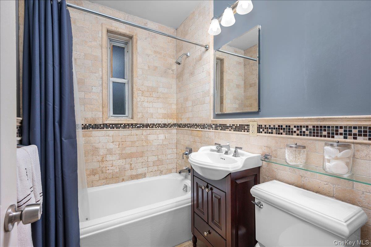 #10 photo, 2 Overlook Road, White Plains , NY 10605