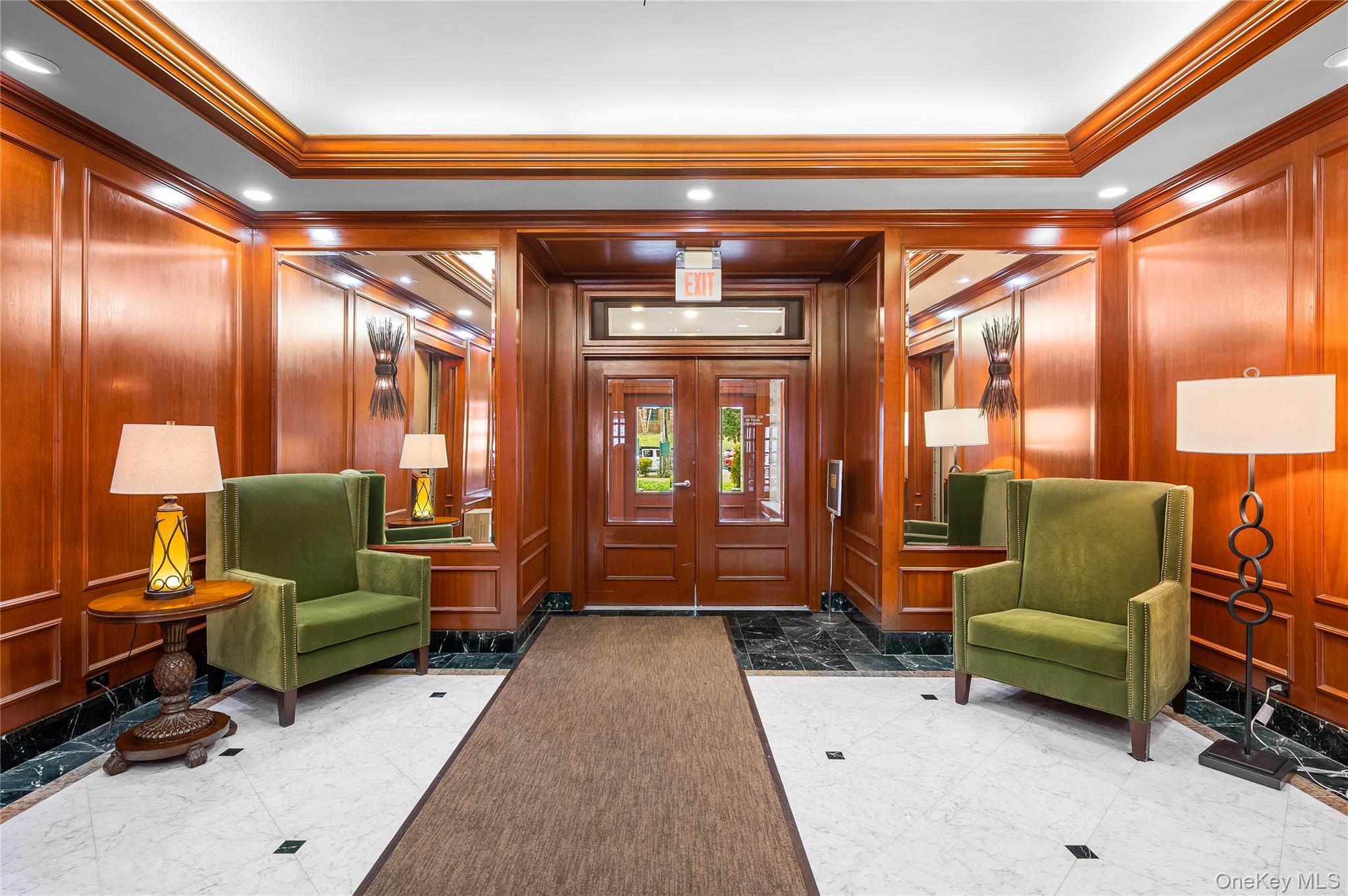 #13 photo, 2 Overlook Road, White Plains , NY 10605