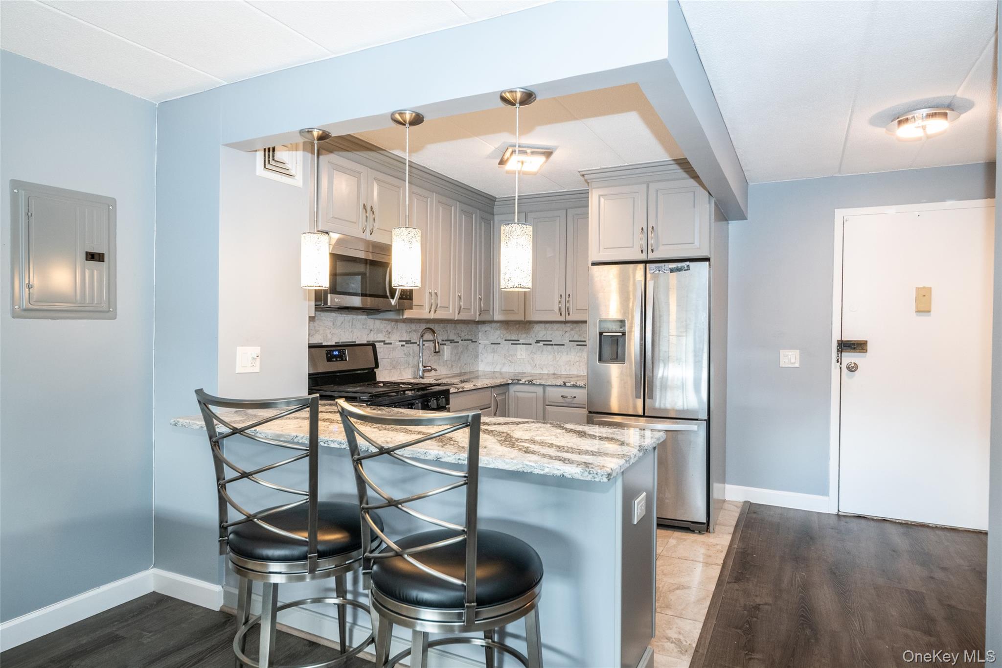 #17 photo, 666 Pelham Road, New Rochelle , NY 10805