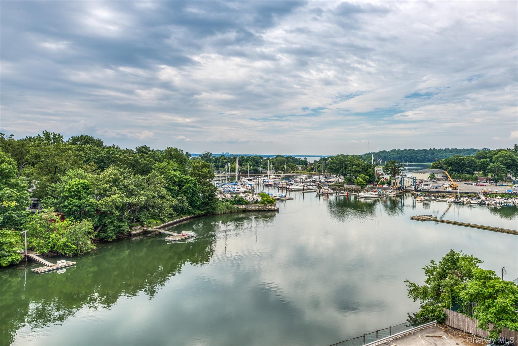 #20 photo, 666 Pelham Road, New Rochelle , NY 10805