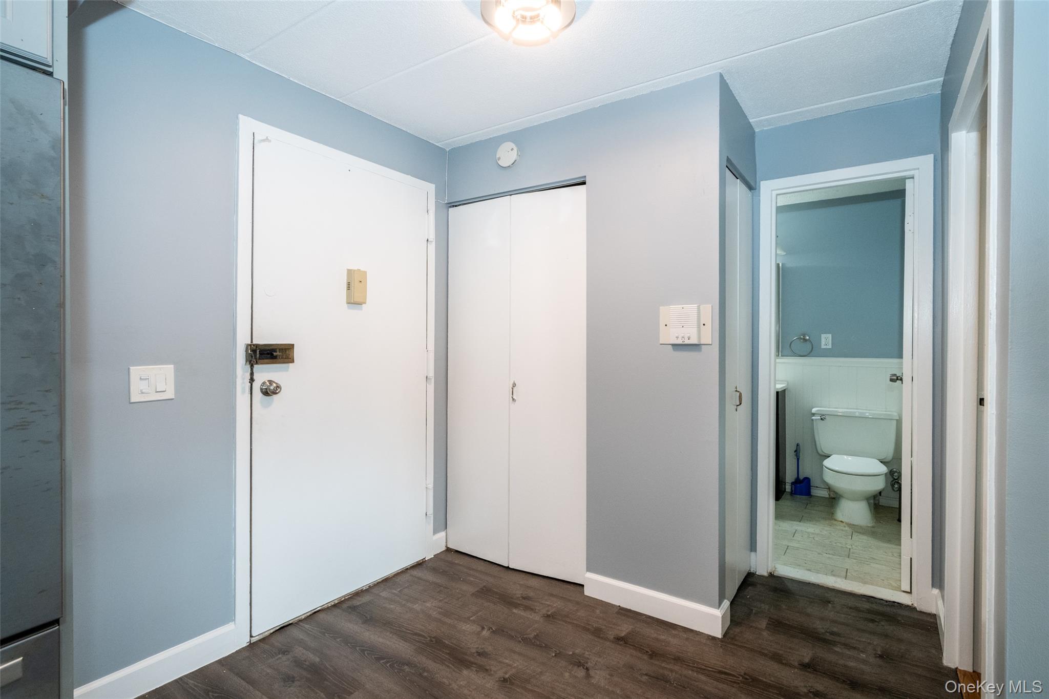 #6 photo, 666 Pelham Road, New Rochelle , NY 10805