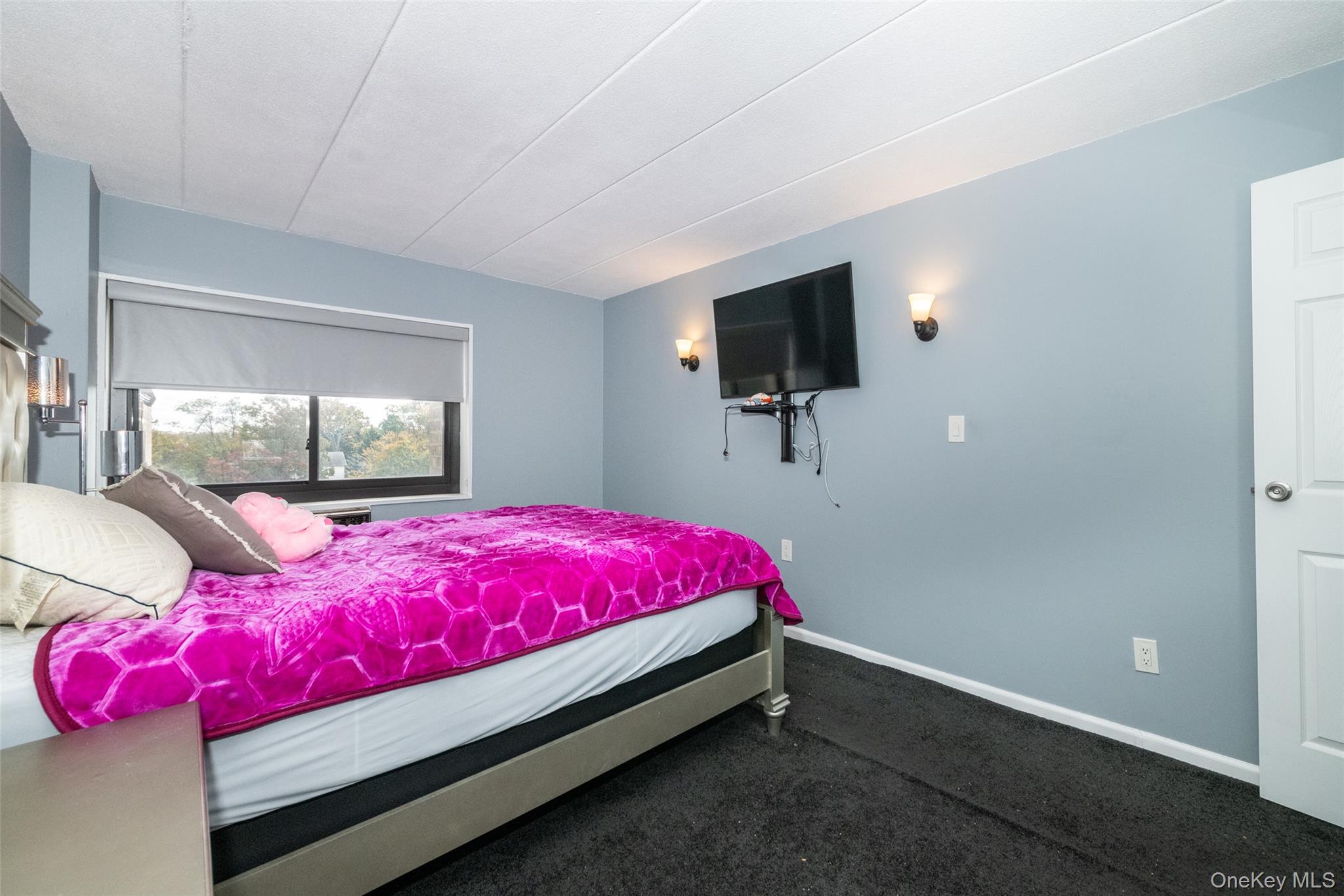 #9 photo, 666 Pelham Road, New Rochelle , NY 10805