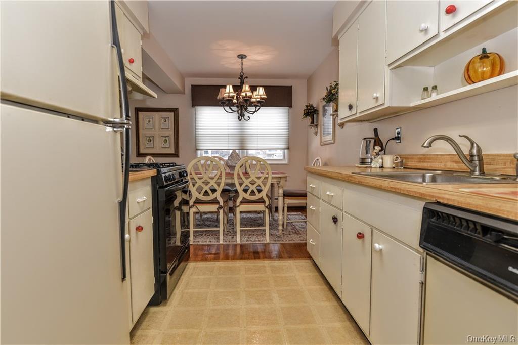 #15 photo, 2 Normandy Village, Nanuet , NY 10954