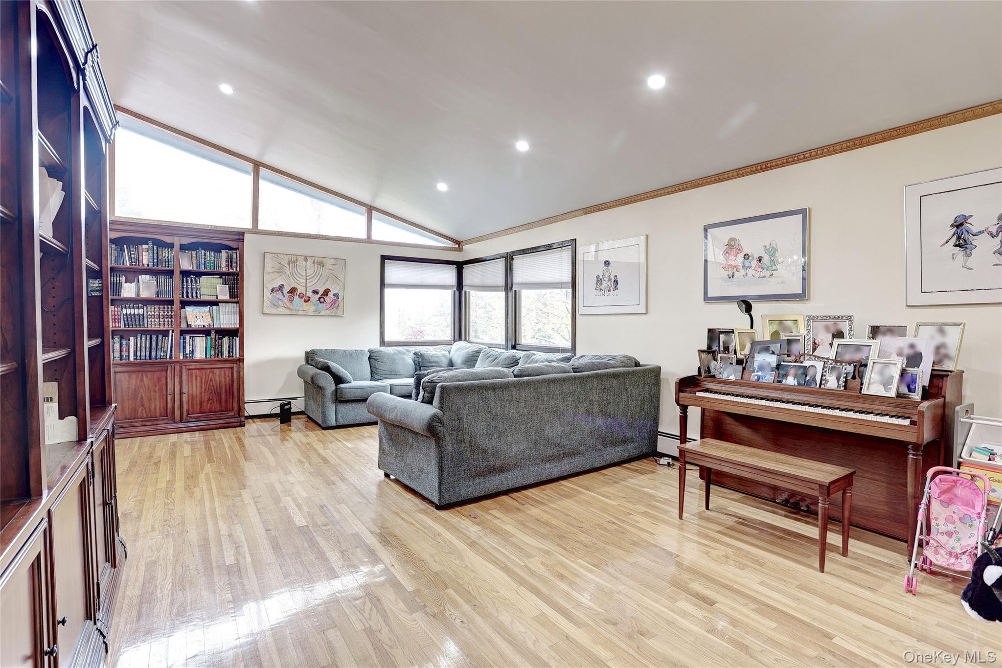 #4 photo, 23 Sherwood Ridge Road, Pomona , NY 10970