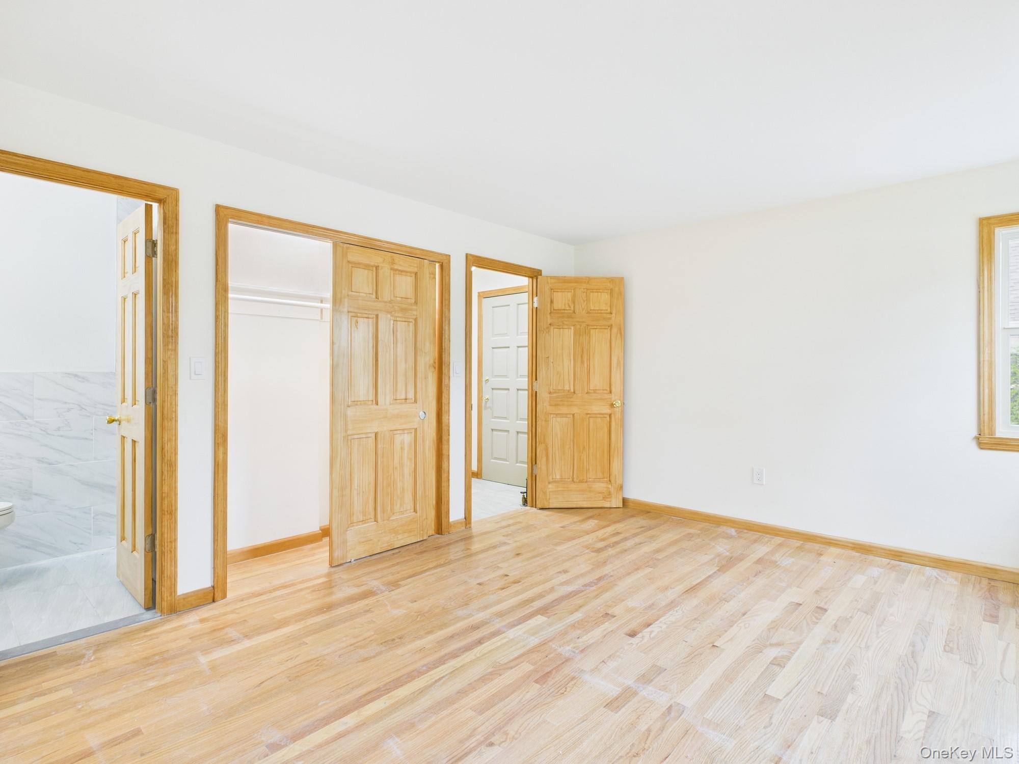 #10 photo, 51-10 Little Neck Pkwy, Little Neck , NY 11362