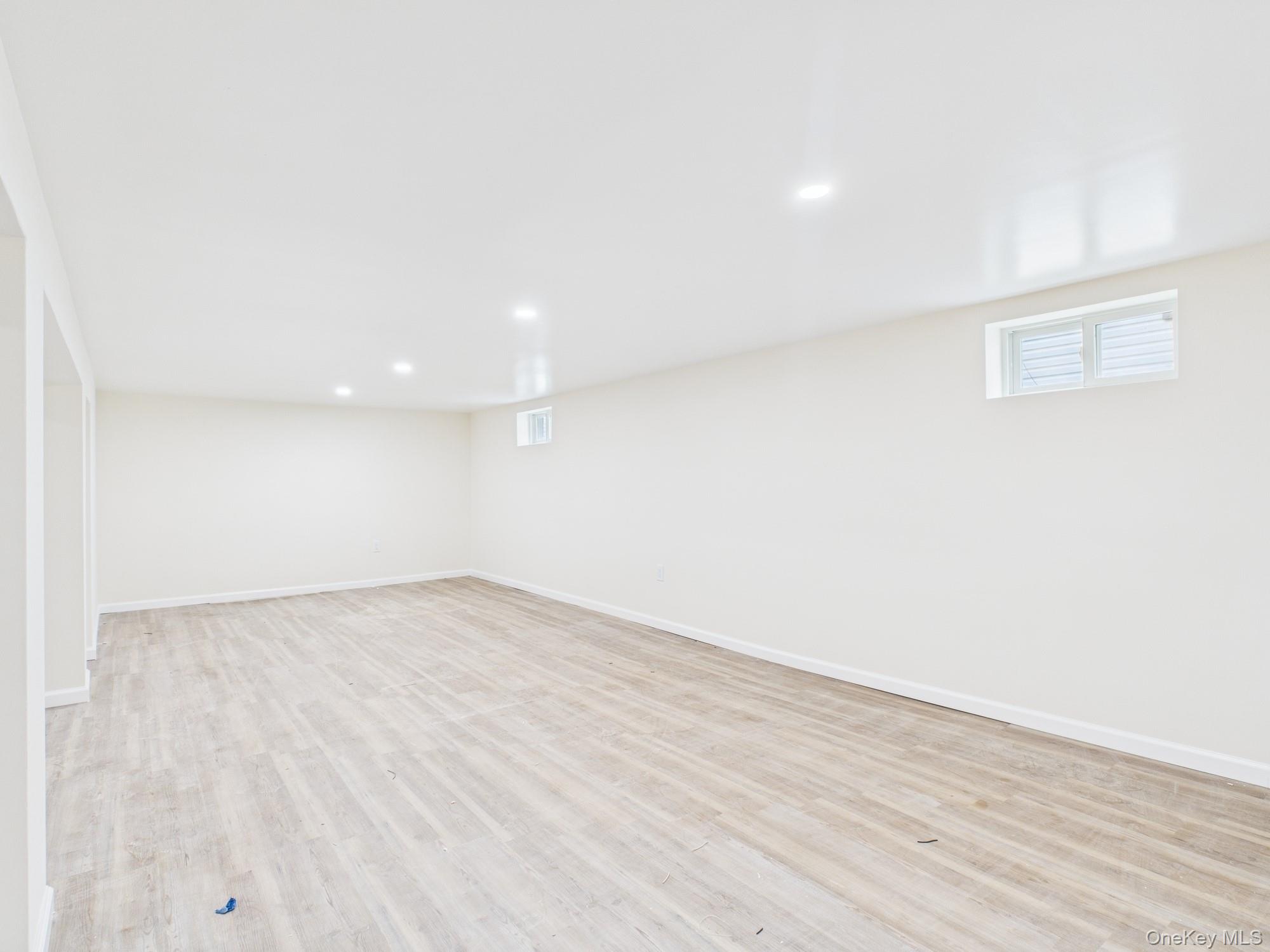 #13 photo, 51-10 Little Neck Pkwy, Little Neck , NY 11362