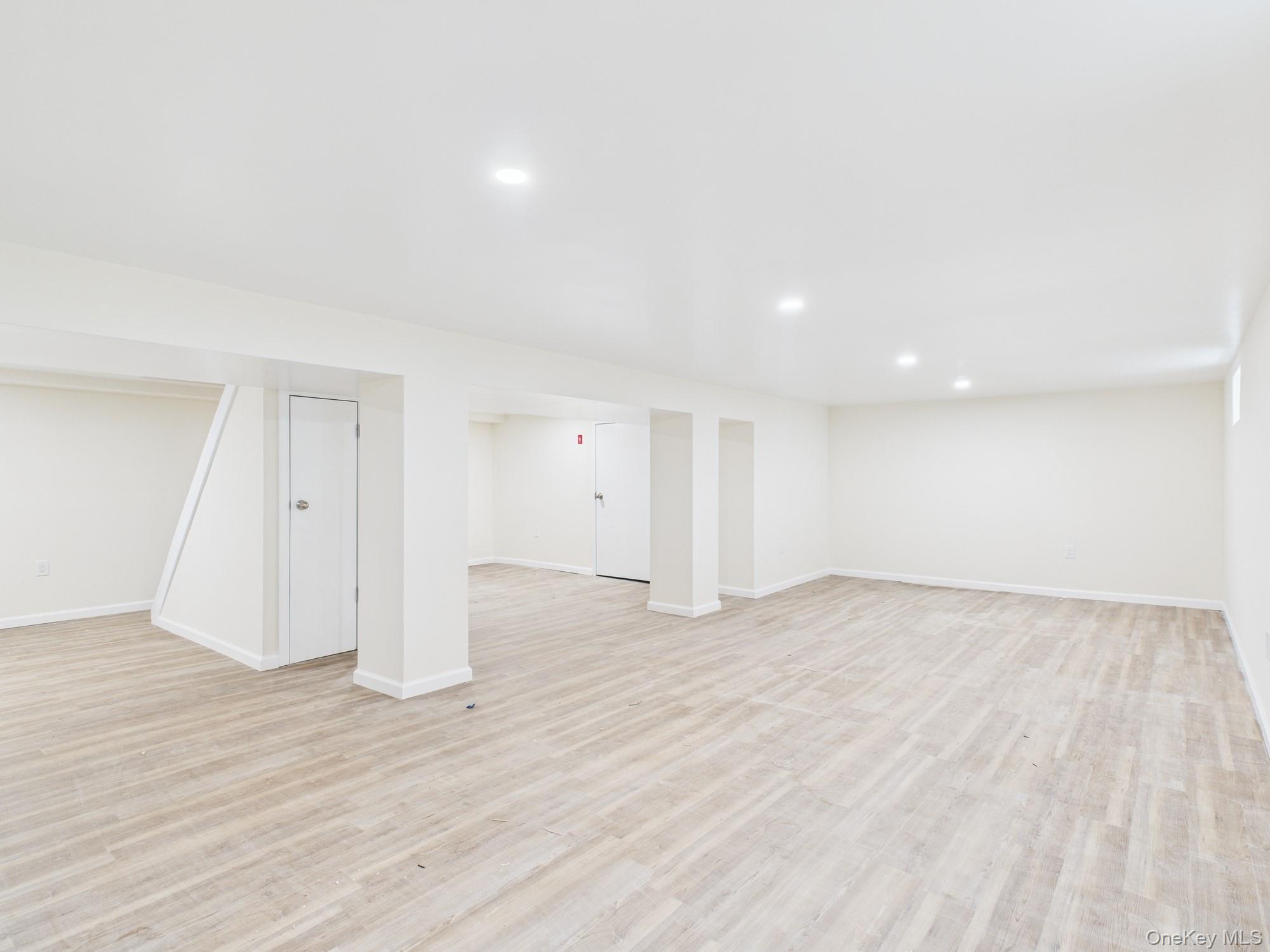 #14 photo, 51-10 Little Neck Pkwy, Little Neck , NY 11362