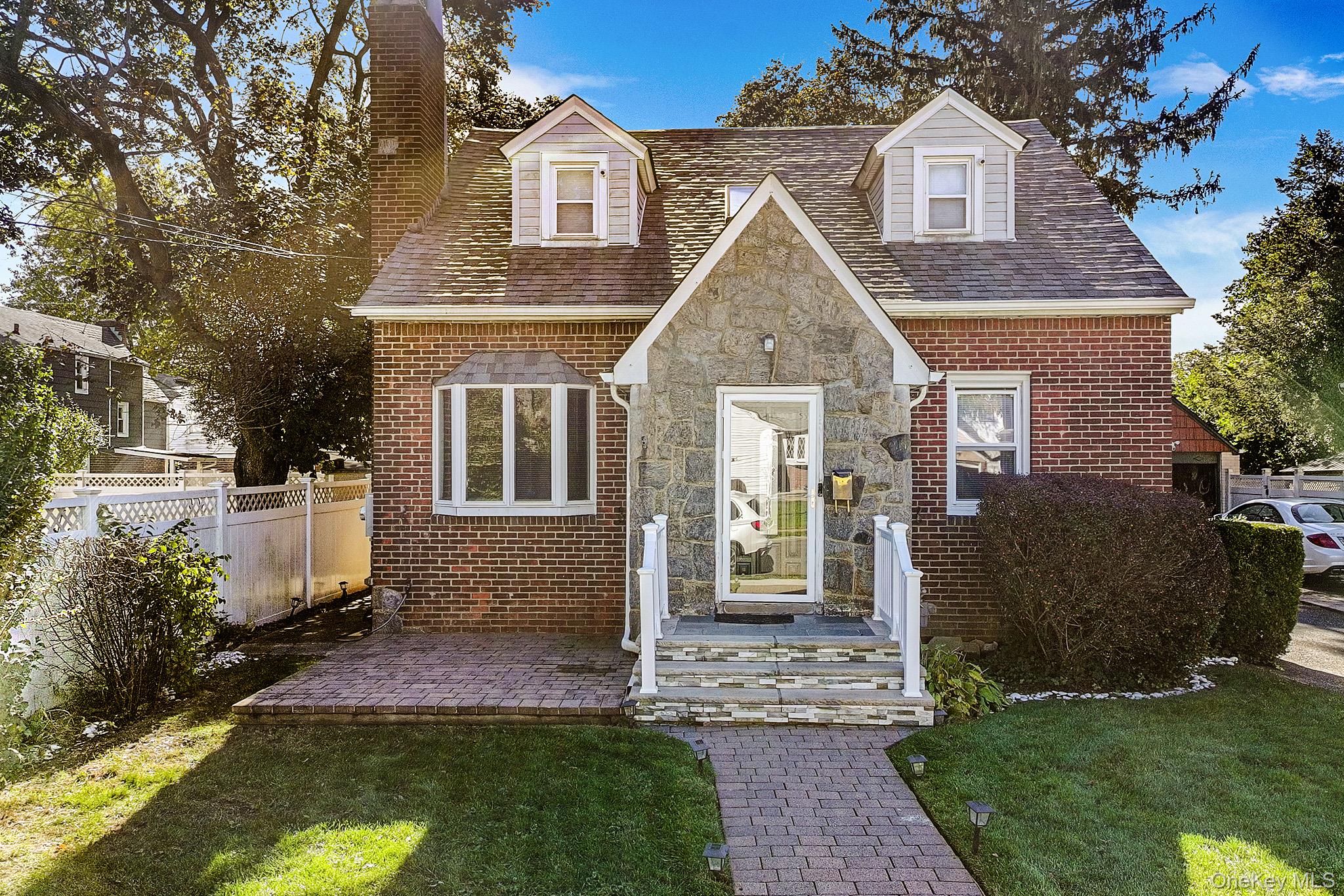 #1 photo, 800 Wesley Street, North Baldwin , NY 11510