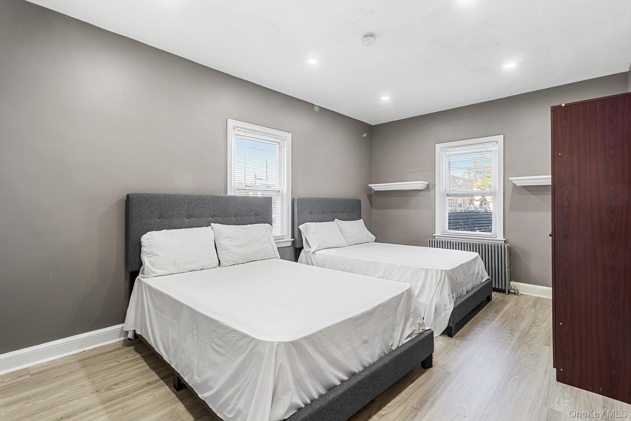 #10 photo, 800 Wesley Street, North Baldwin , NY 11510