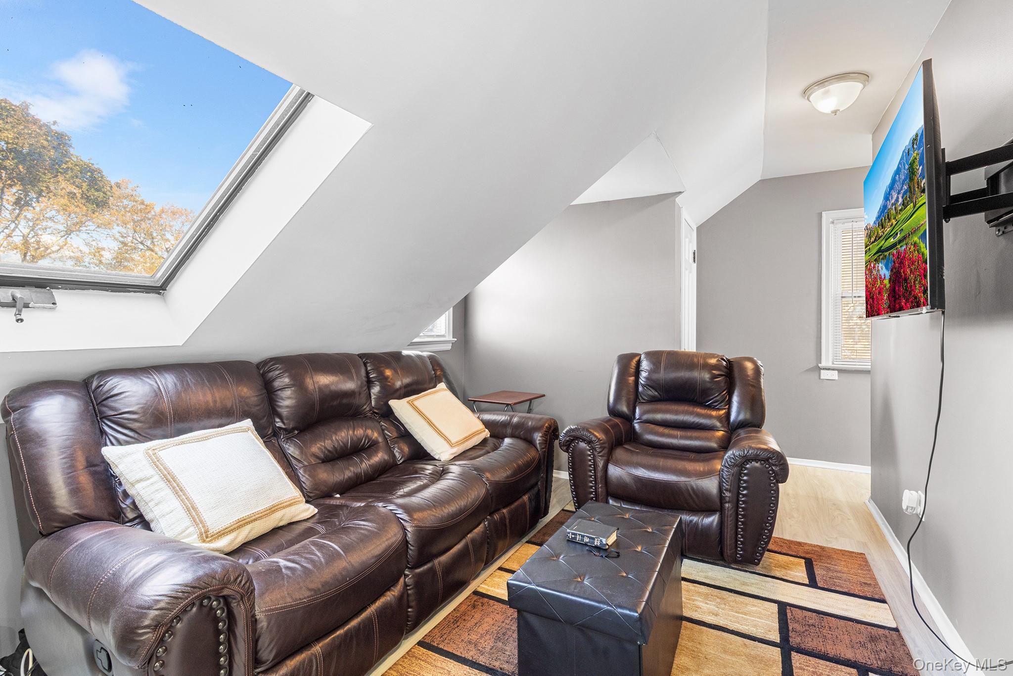 #14 photo, 800 Wesley Street, North Baldwin , NY 11510