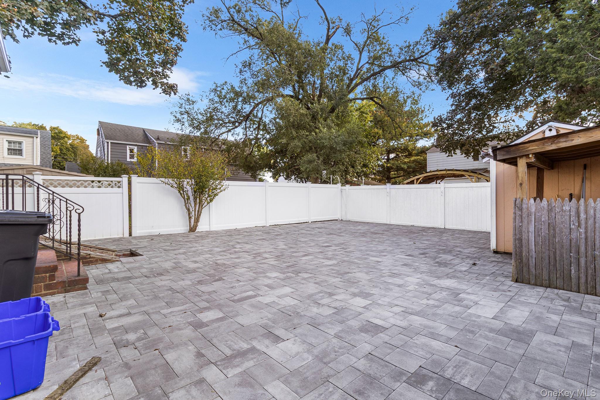 #3 photo, 800 Wesley Street, North Baldwin , NY 11510