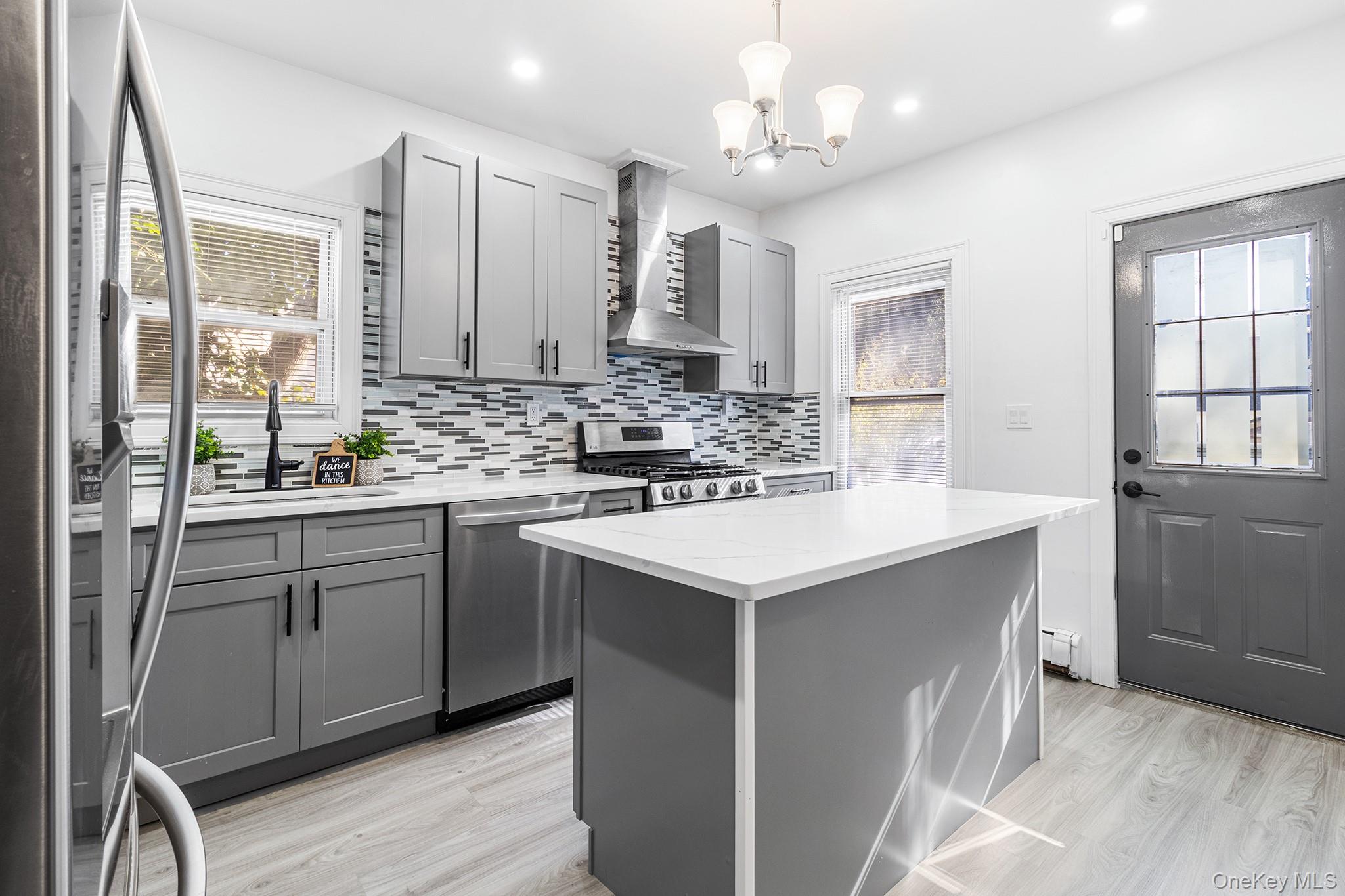 #7 photo, 800 Wesley Street, North Baldwin , NY 11510