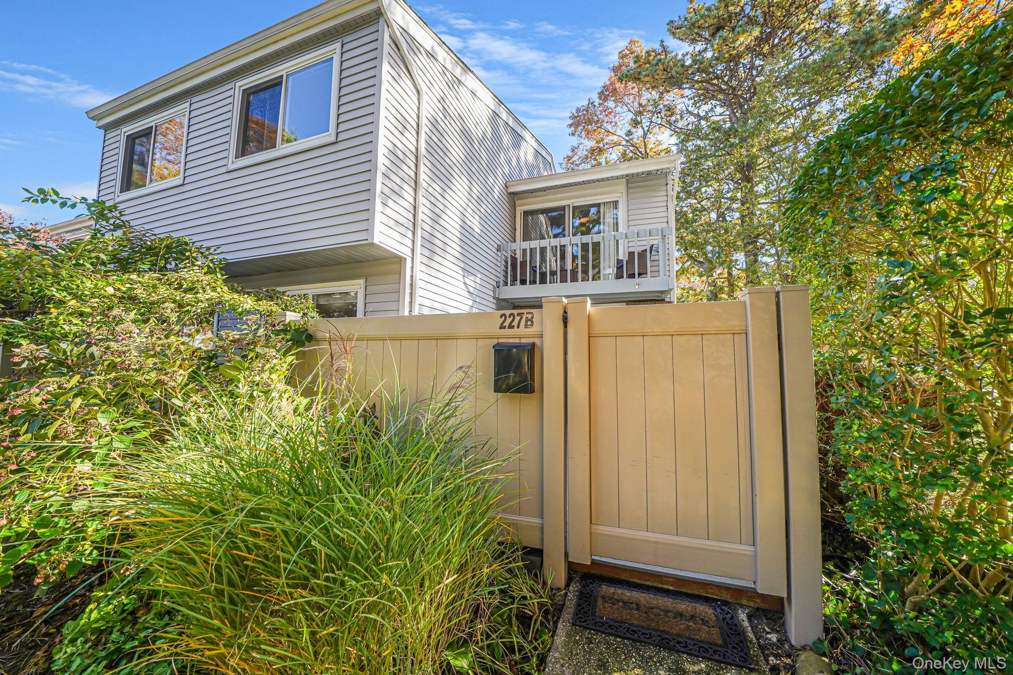 #18 photo, 227 Springmeadow Drive, Holbrook , NY 11741