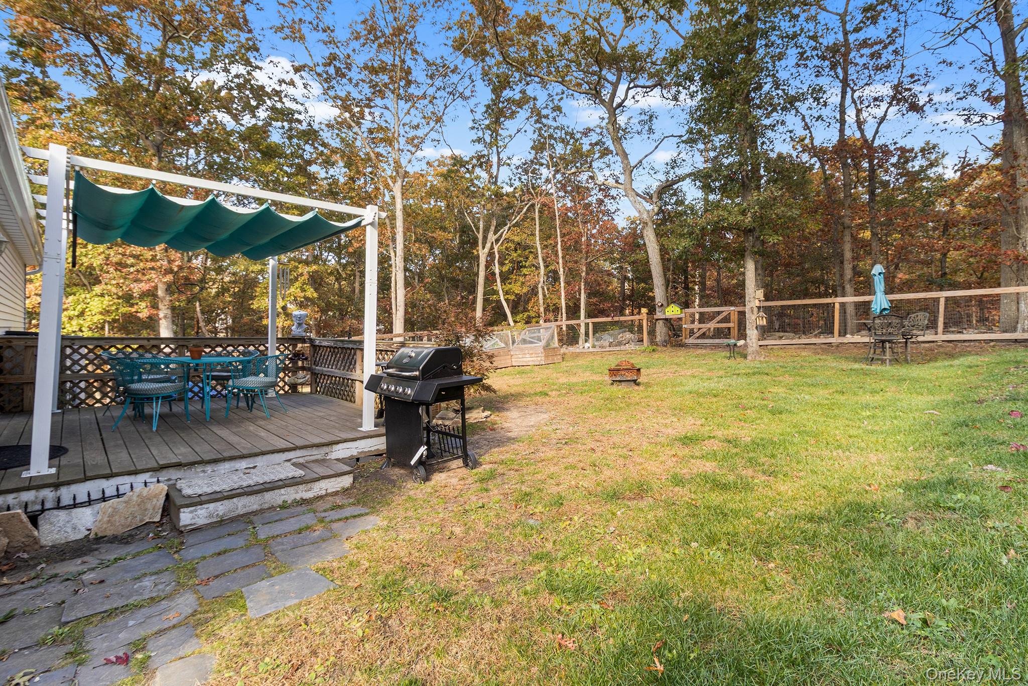 #16 photo, 55 Newcomb Trail, Ridge , NY 11961