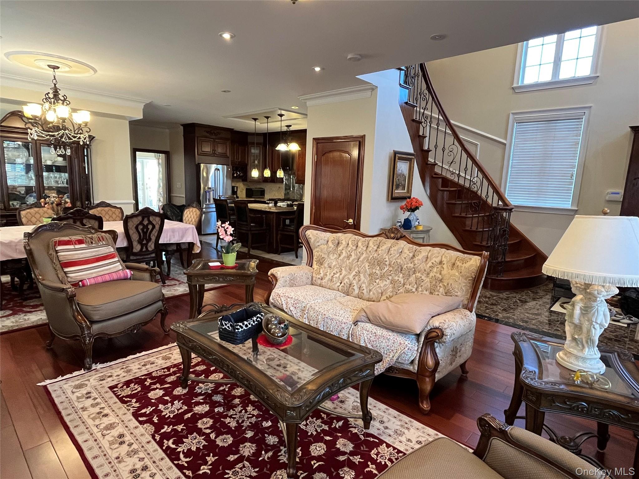 #2 photo, 69-68 229th St, Bayside , NY 11364