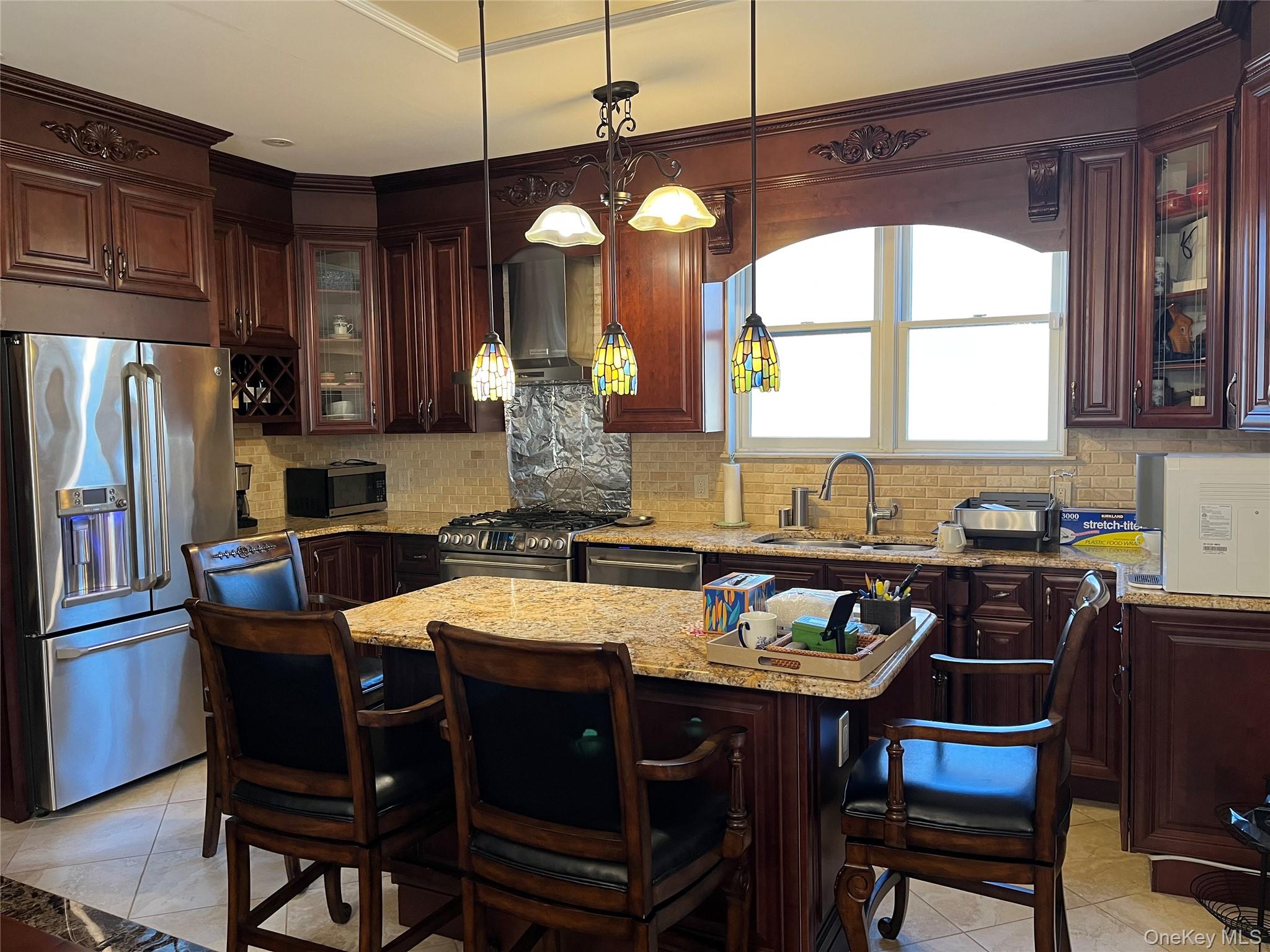 #6 photo, 69-68 229th St, Bayside , NY 11364