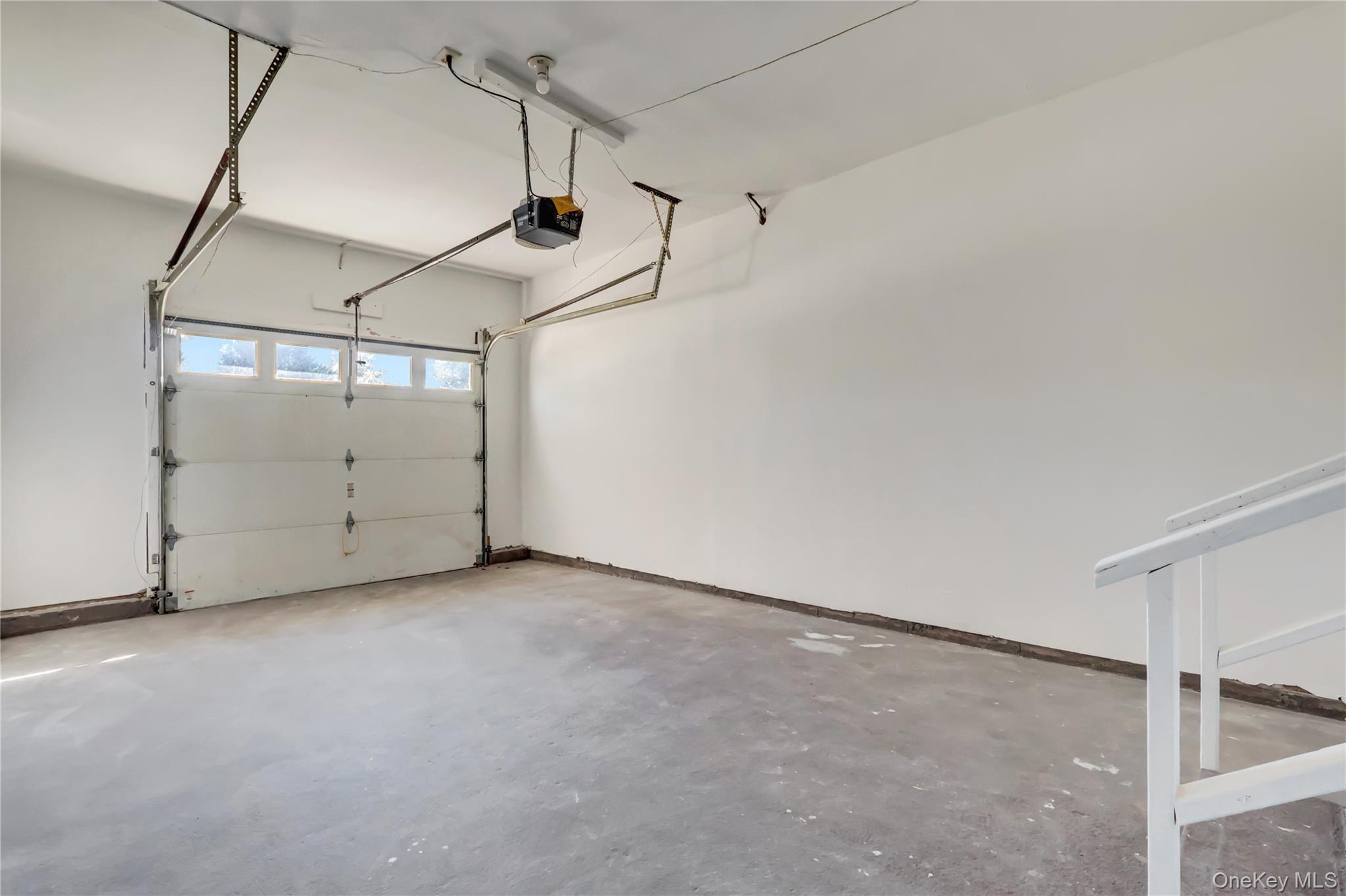 #14 photo, 20 Gabon Lane, Coram , NY 11727