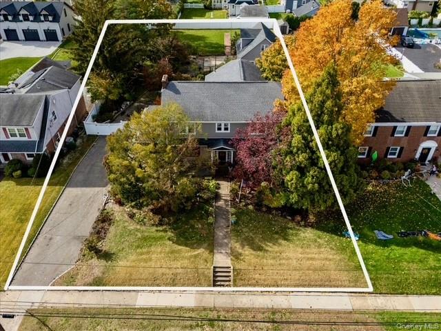 #1 photo, 331 Mineola Boulevard, Mineola , NY 11501