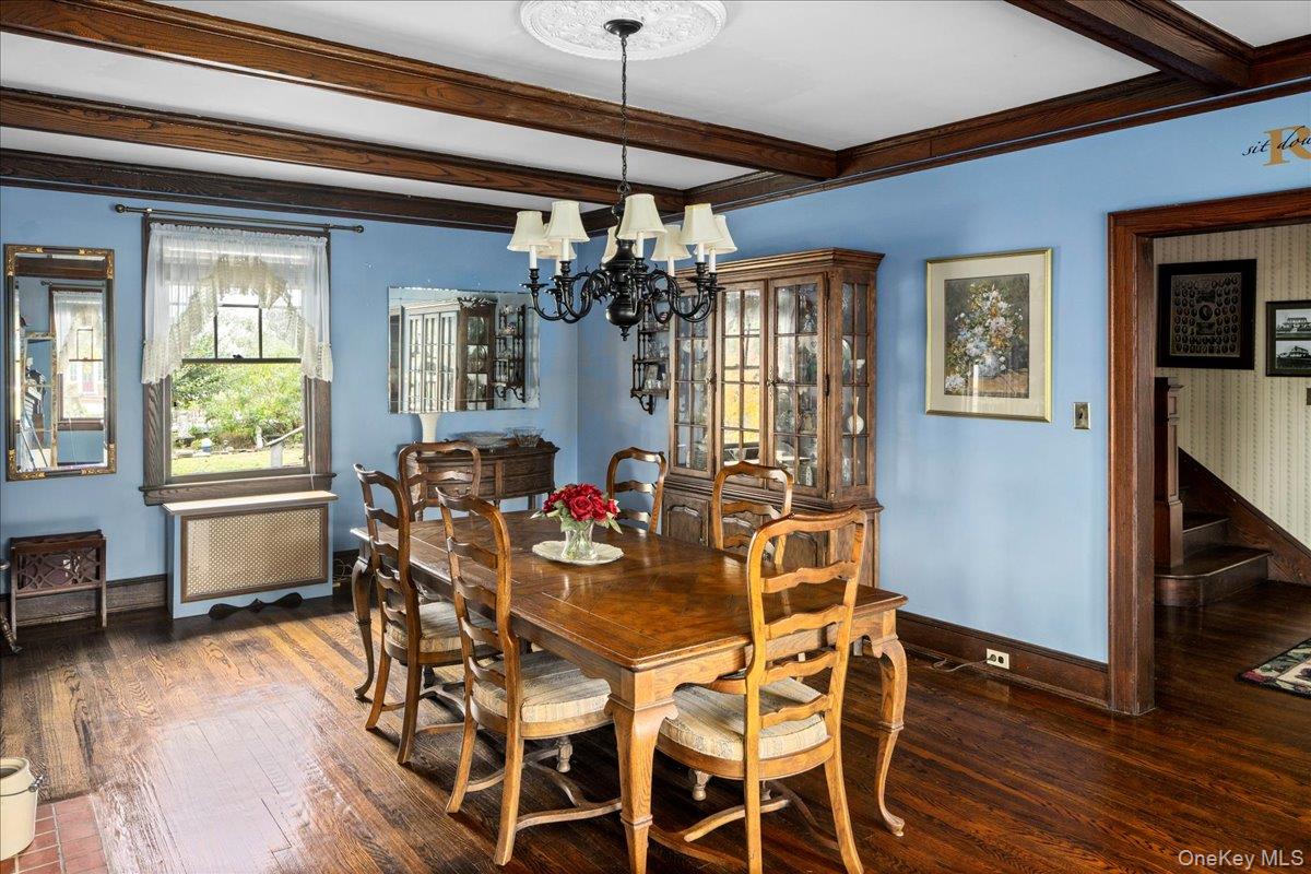 #12 photo, 331 Mineola Boulevard, Mineola , NY 11501