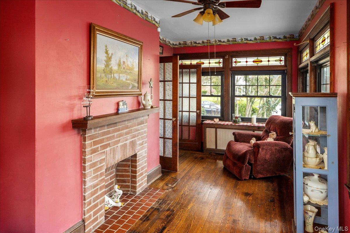 #14 photo, 331 Mineola Boulevard, Mineola , NY 11501