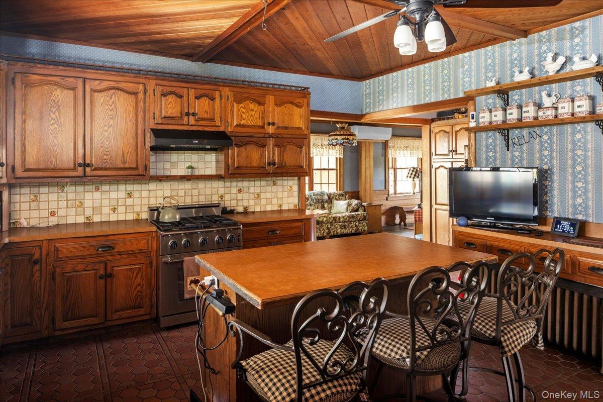 #20 photo, 331 Mineola Boulevard, Mineola , NY 11501