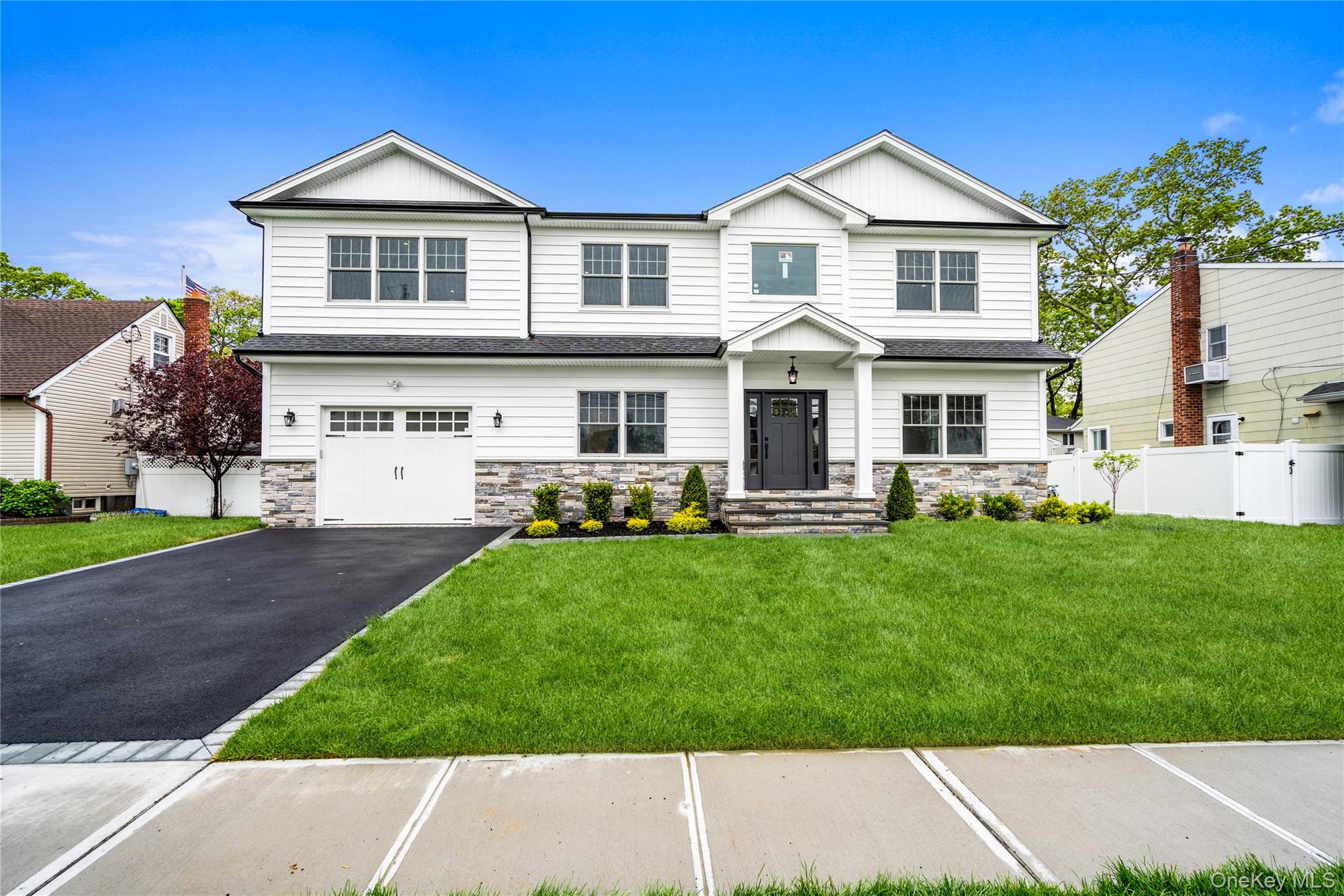 #1 photo, 255 N Chestnut Street, Massapequa , NY 11758