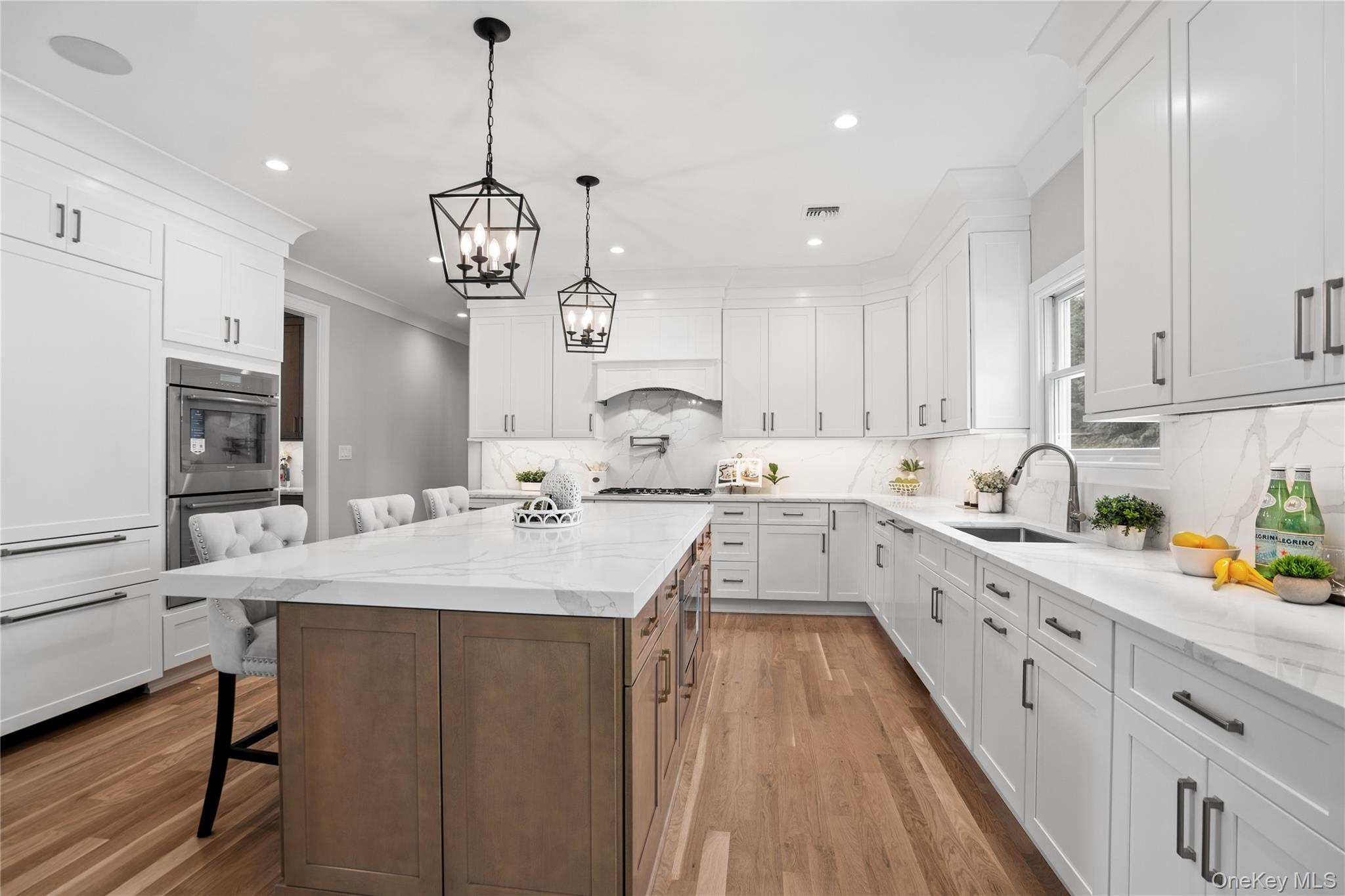 #12 photo, 255 N Chestnut Street, Massapequa , NY 11758