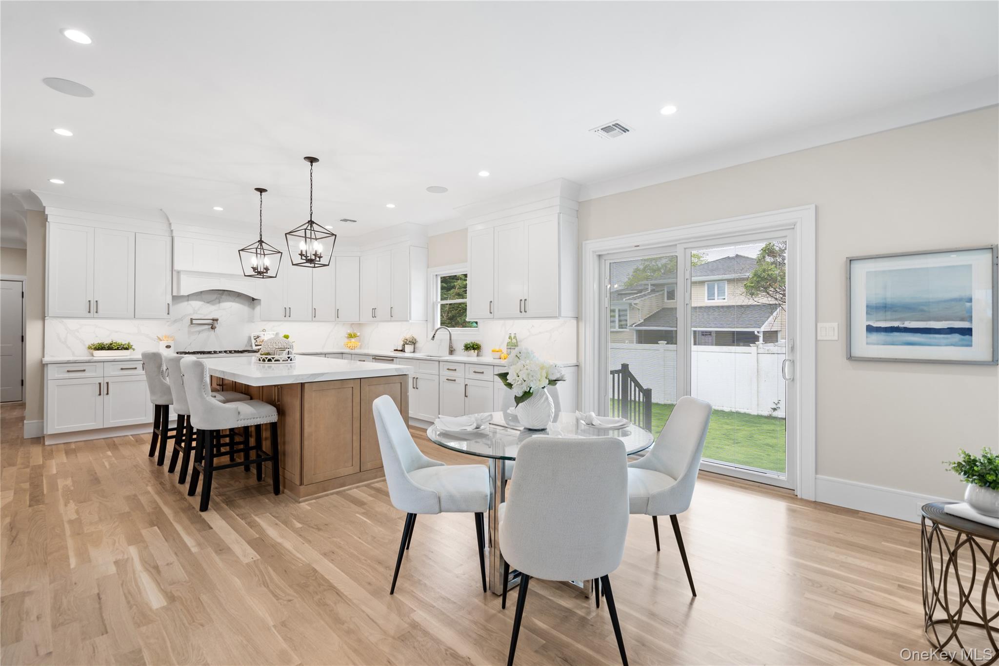 #8 photo, 255 N Chestnut Street, Massapequa , NY 11758