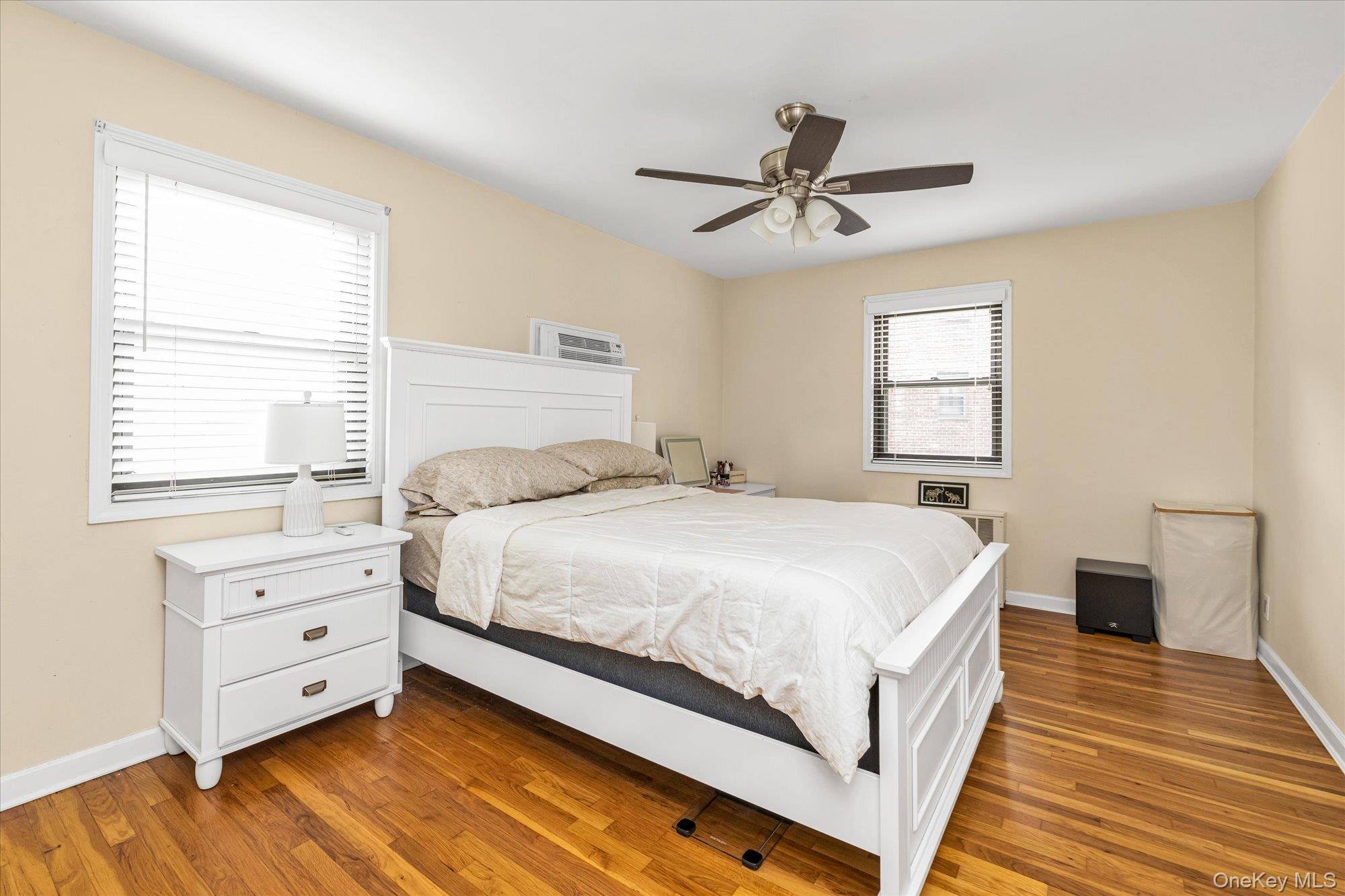 #10 photo, 244-02 57th Drive, Douglaston , NY 11362